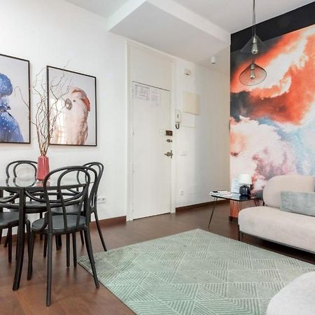 2 Bedrooms 2 Bathrooms Furnished - Malasana - Bright Stylish - Mintystay Madrid Kültér fotó