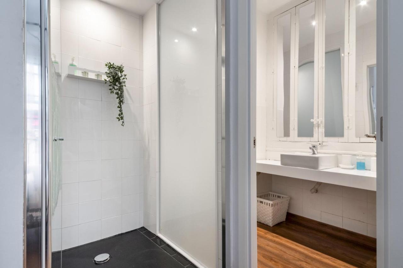 2 Bedrooms 2 Bathrooms Furnished - Malasana - Bright Stylish - Mintystay Madrid Kültér fotó