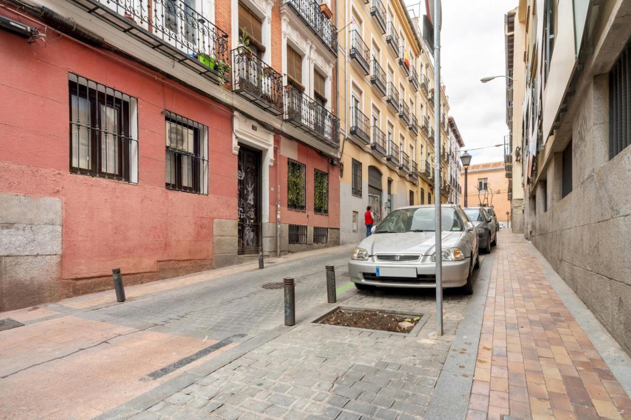 2 Bedrooms 2 Bathrooms Furnished - Malasana - Bright Stylish - Mintystay Madrid Kültér fotó