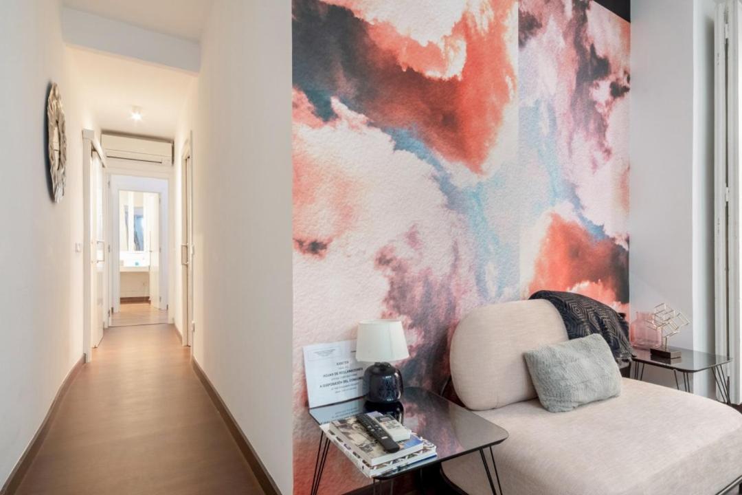 2 Bedrooms 2 Bathrooms Furnished - Malasana - Bright Stylish - Mintystay Madrid Kültér fotó